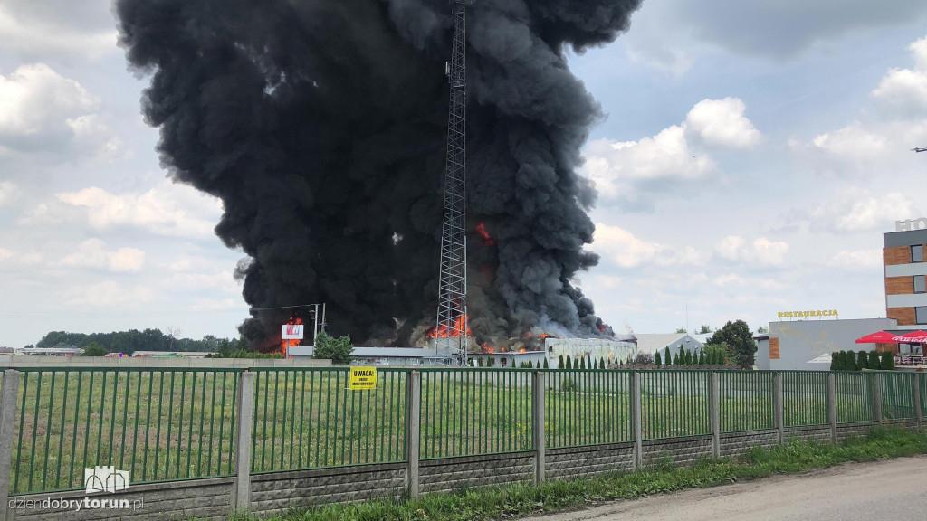 Gigantyczny pożar zakładu Ekochem