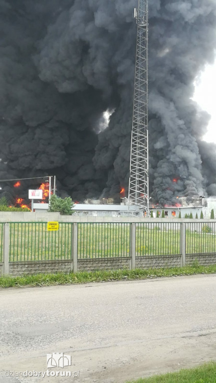 Gigantyczny pożar zakładu Ekochem