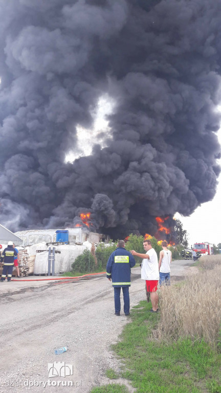 Gigantyczny pożar zakładu Ekochem