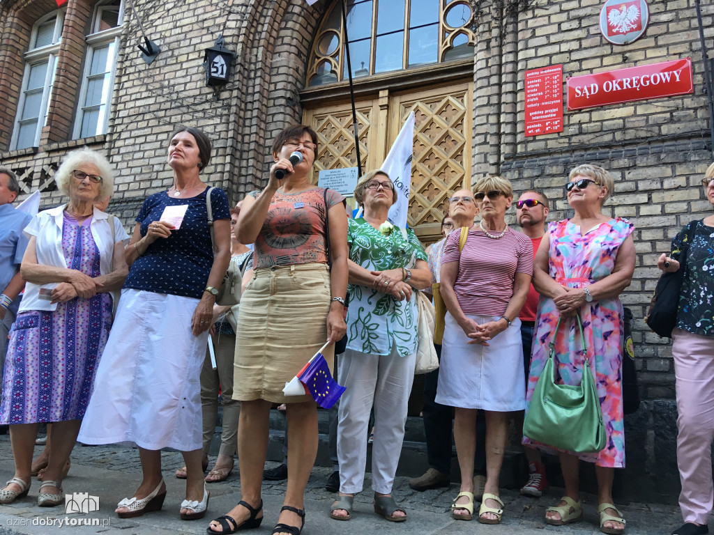 Wolne sądy - protest w Toruniu