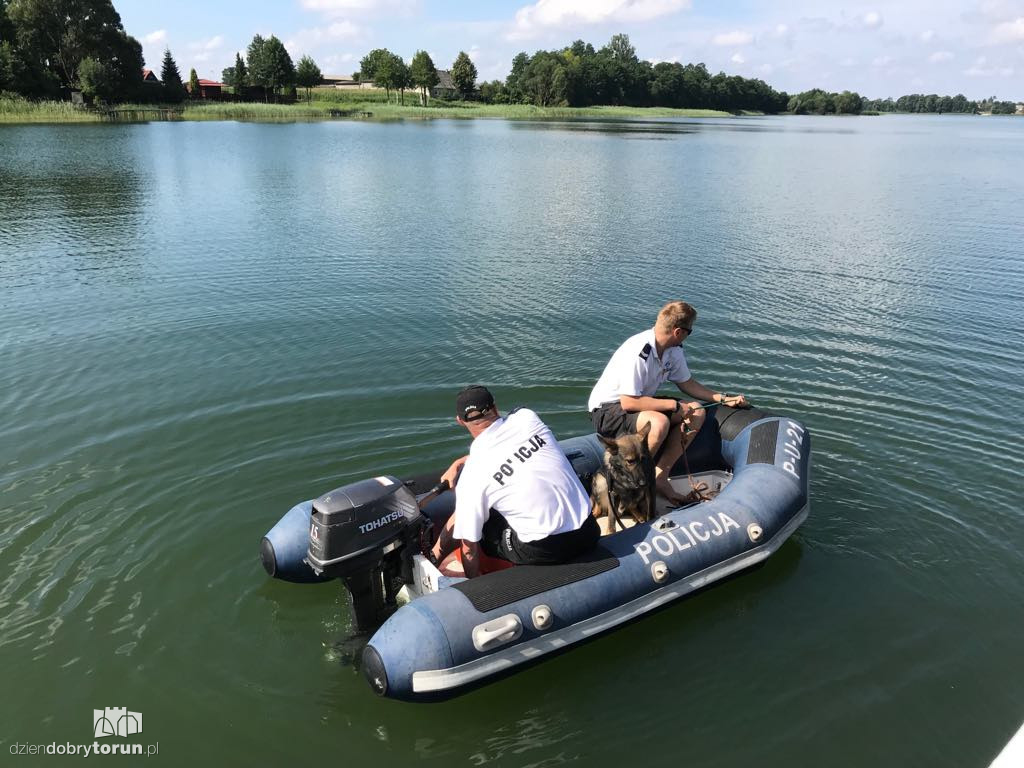 Poszukiwania na jeziorze w Wąsoszu