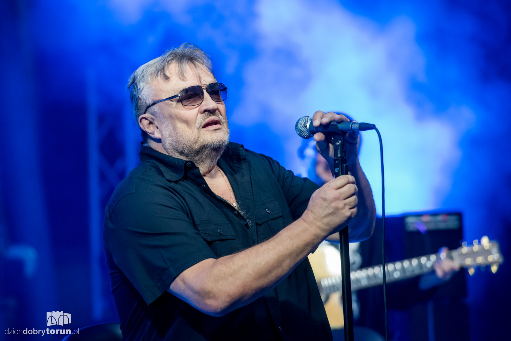 Cugowski dał koncert pod gwiazdami