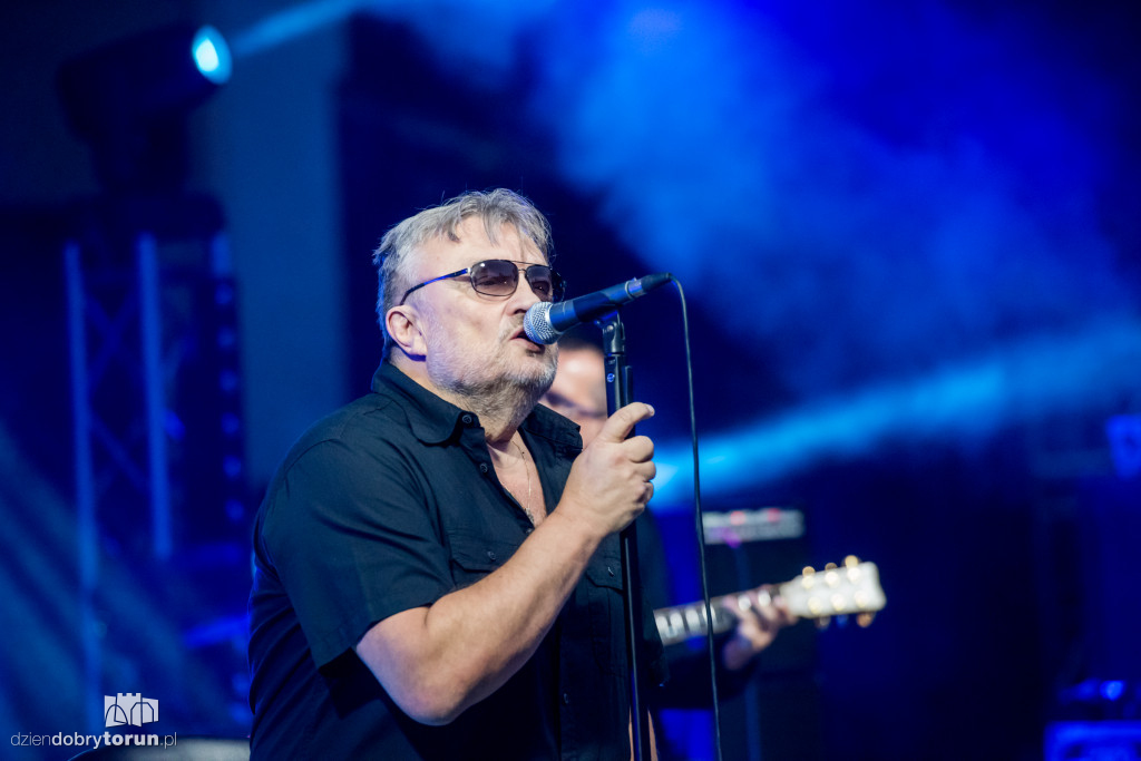 Cugowski dał koncert pod gwiazdami