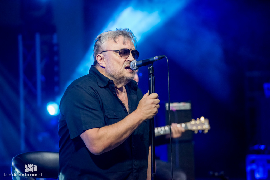 Cugowski dał koncert pod gwiazdami