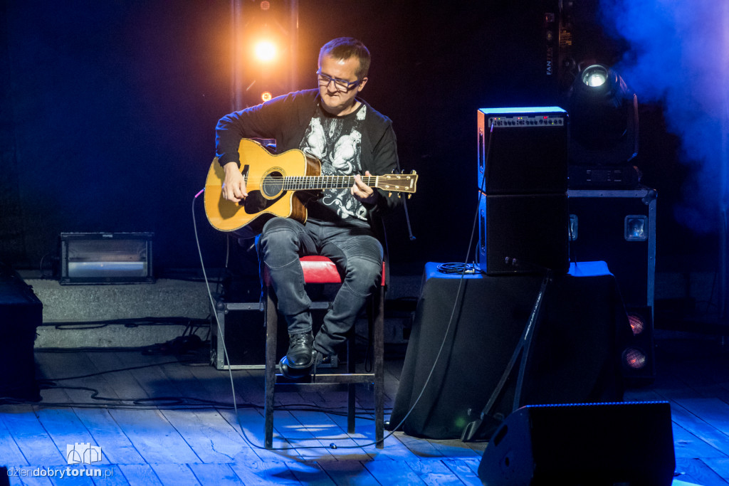 Cugowski dał koncert pod gwiazdami