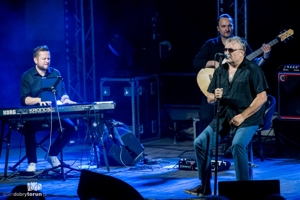 Cugowski dał koncert pod gwiazdami