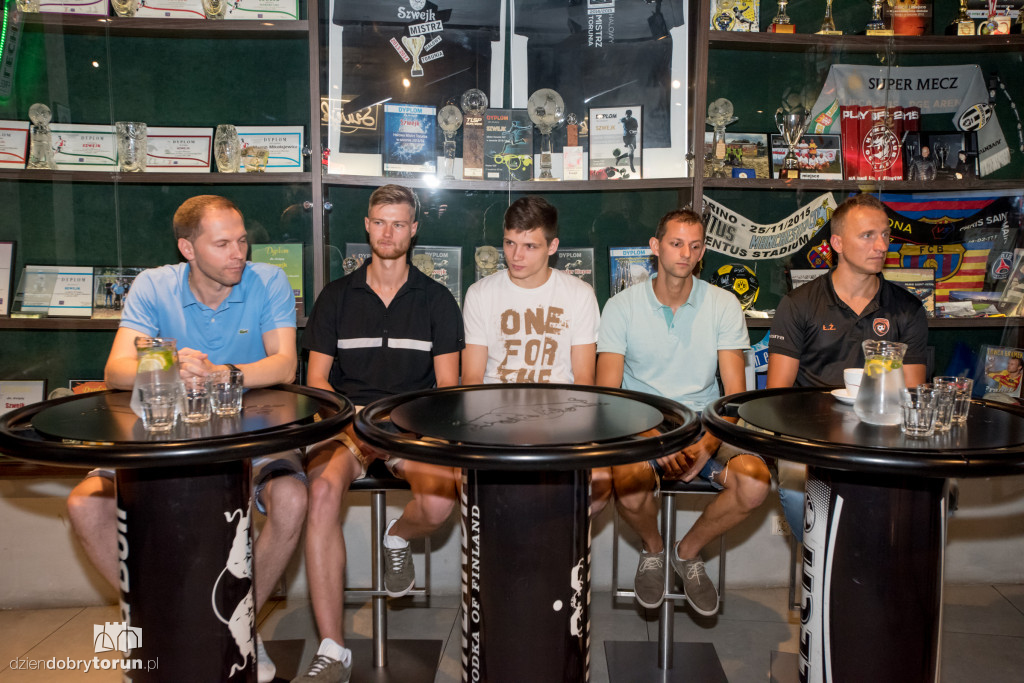 FC Toruń prezentuje nowych graczy