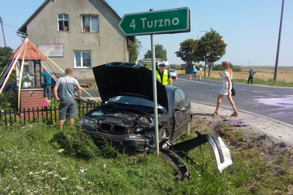 Zderzenie trzech aut w Brzeźnie