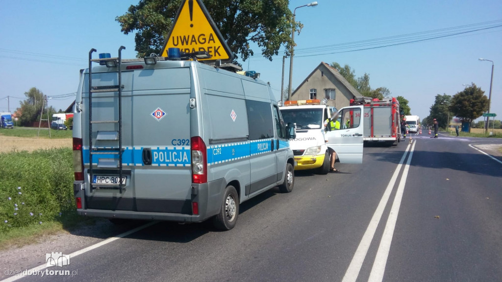 Zderzenie trzech aut w Brzeźnie