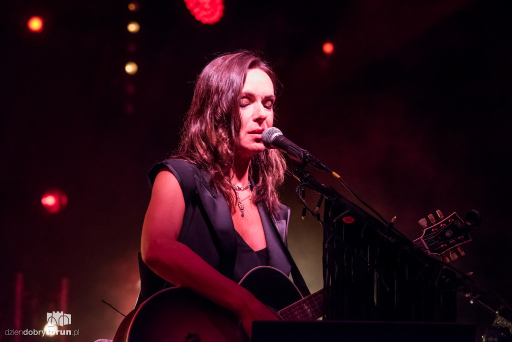 Kasia Kowalska zagrała koncert dla torunian