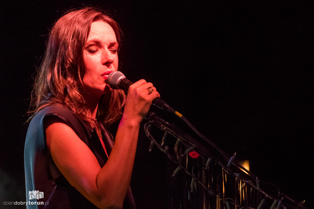 Kasia Kowalska zagrała koncert dla torunian