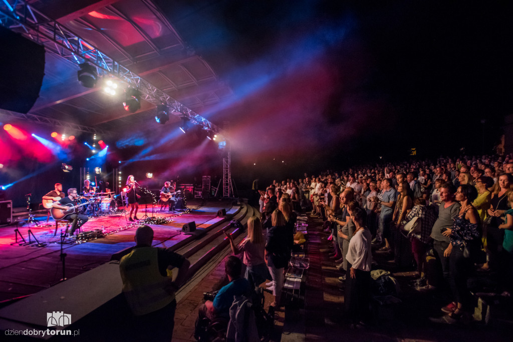 Kasia Kowalska zagrała koncert dla torunian