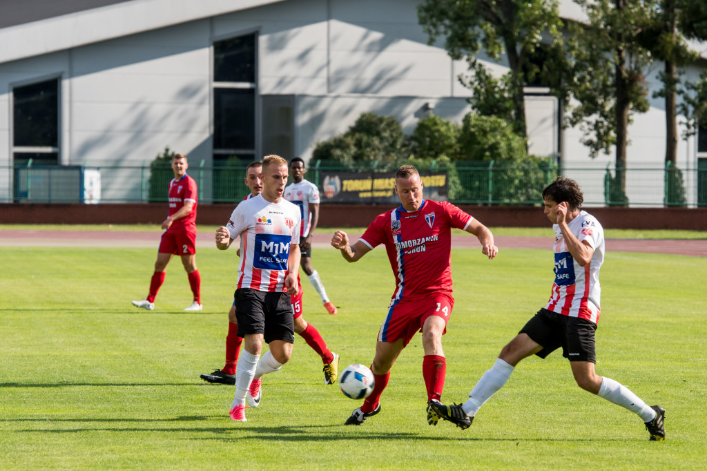 Pomorzanin Toruń-Polonia Bydgoszcz 4:0