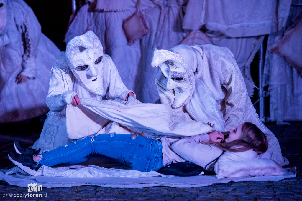 Monster na teatralnym festiwalu