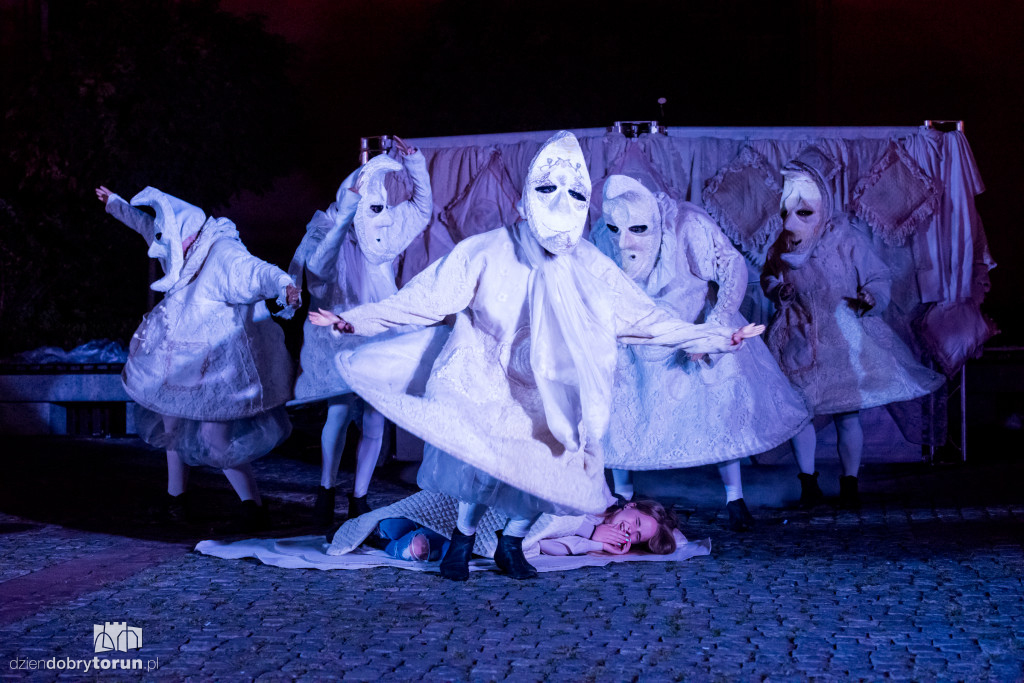 Monster na teatralnym festiwalu