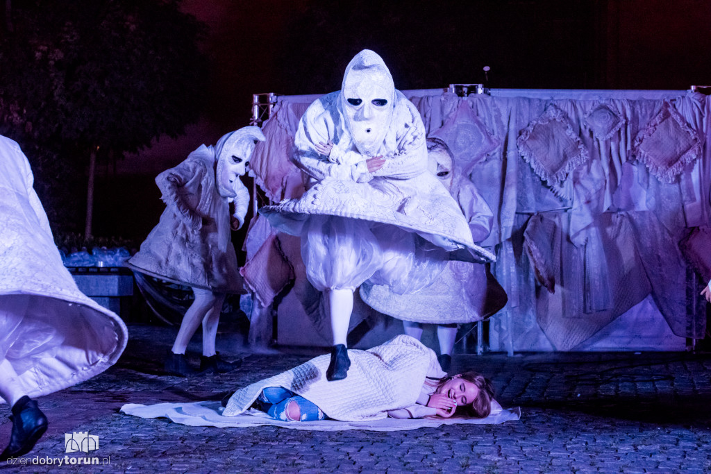 Monster na teatralnym festiwalu