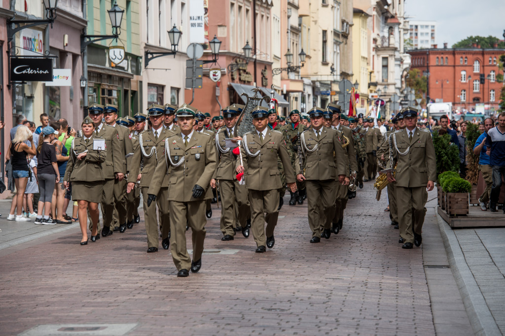 Parada wojskowa w Toruniu
