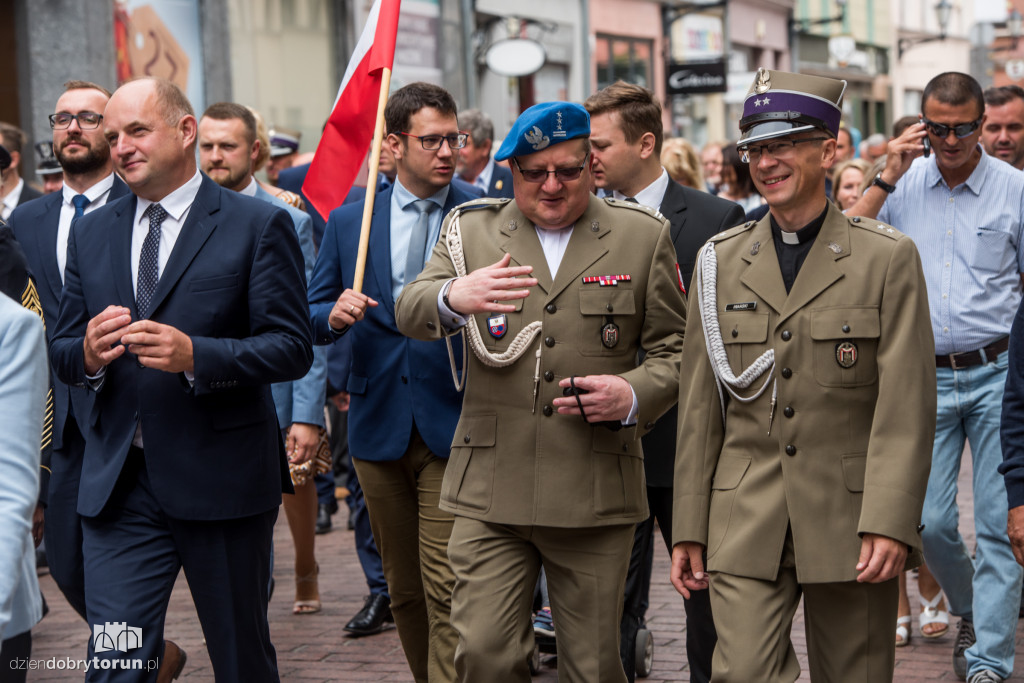 Parada wojskowa w Toruniu