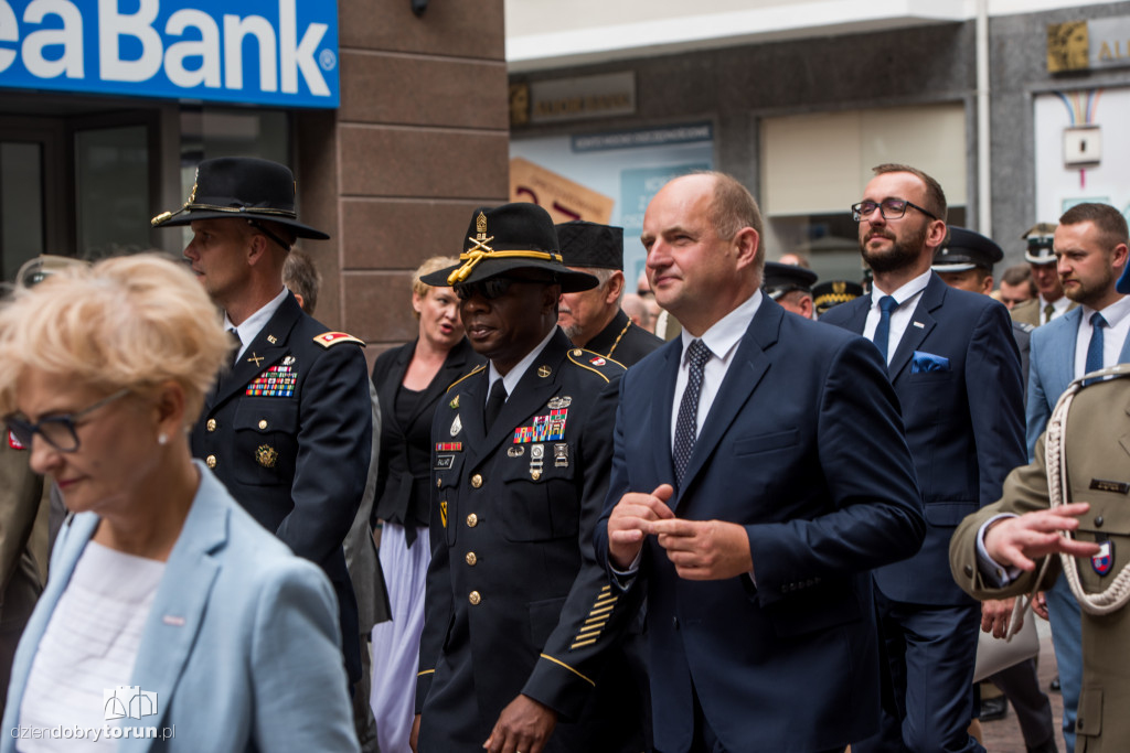 Parada wojskowa w Toruniu
