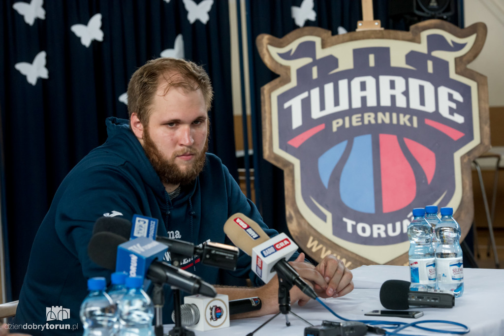Przemek Karnowski zagra w Toruniu