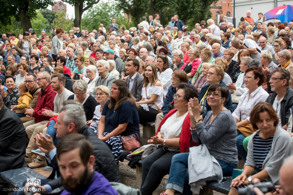 Koncert pieśni niepokornej