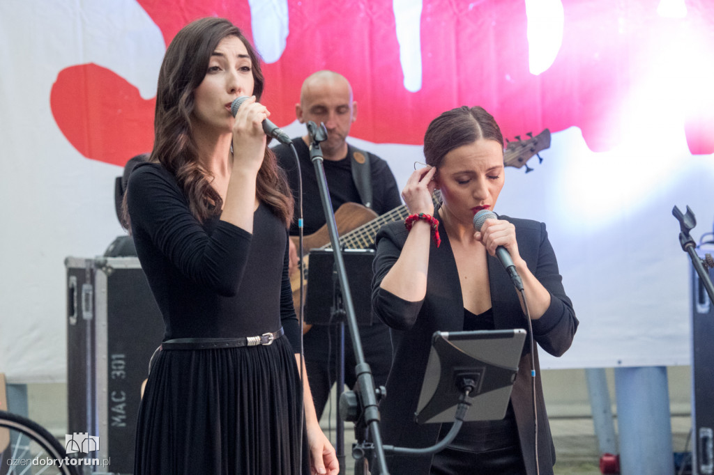 Koncert pieśni niepokornej