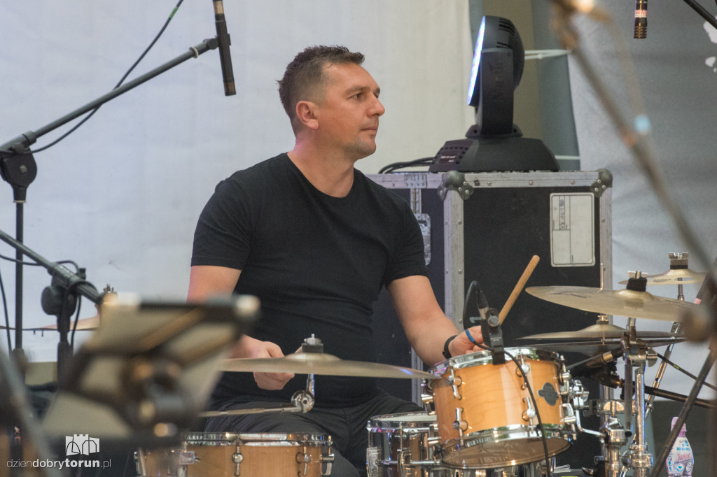 Koncert pieśni niepokornej