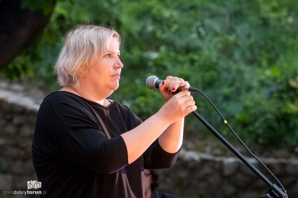 Koncert pieśni niepokornej