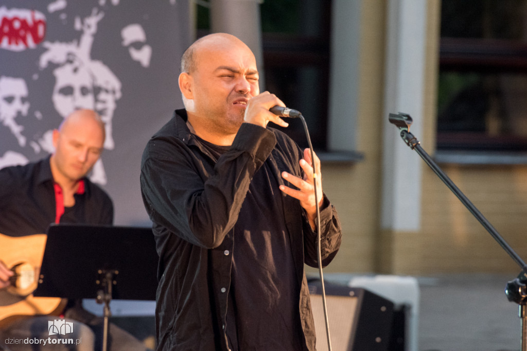Koncert pieśni niepokornej