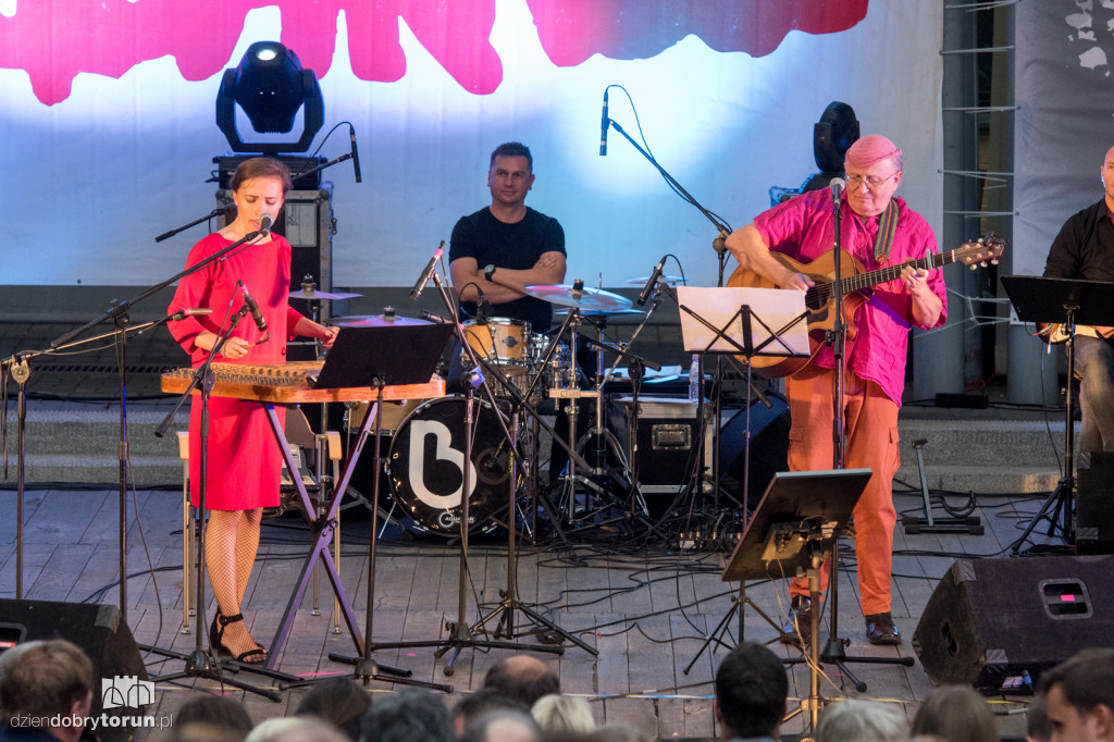 Koncert pieśni niepokornej