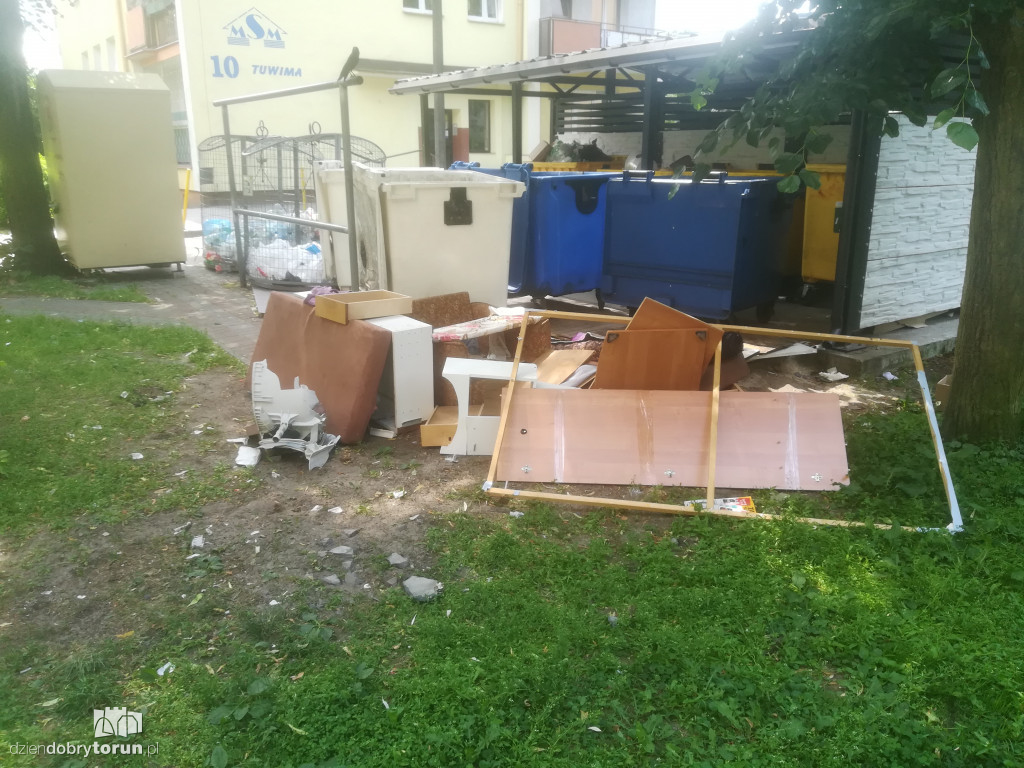 Kolejne śmieciowisko w mieście