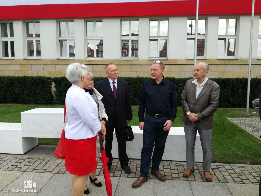 SLD prezentuje kandydatów na listy