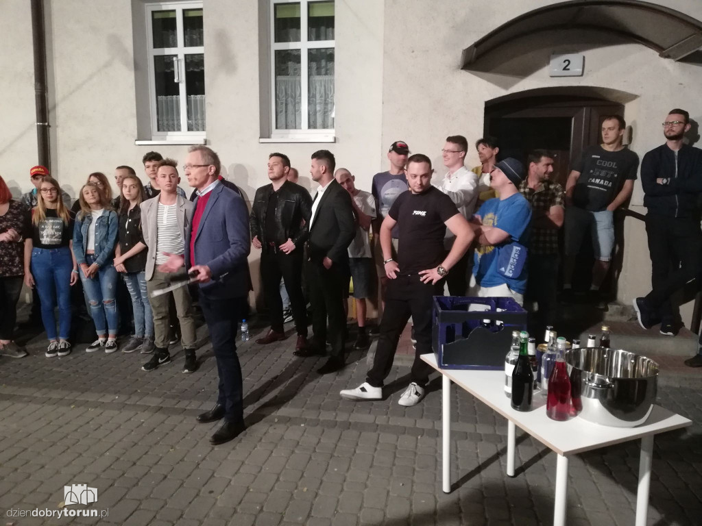 Uwaga! TVN - mieszkańcy kontra youtuber