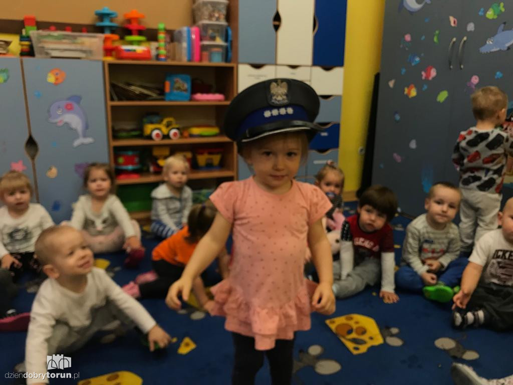 Policjantka odwiedziła przedszkolaków