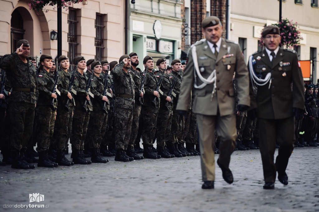 Przysięga wojskowa w Toruniu