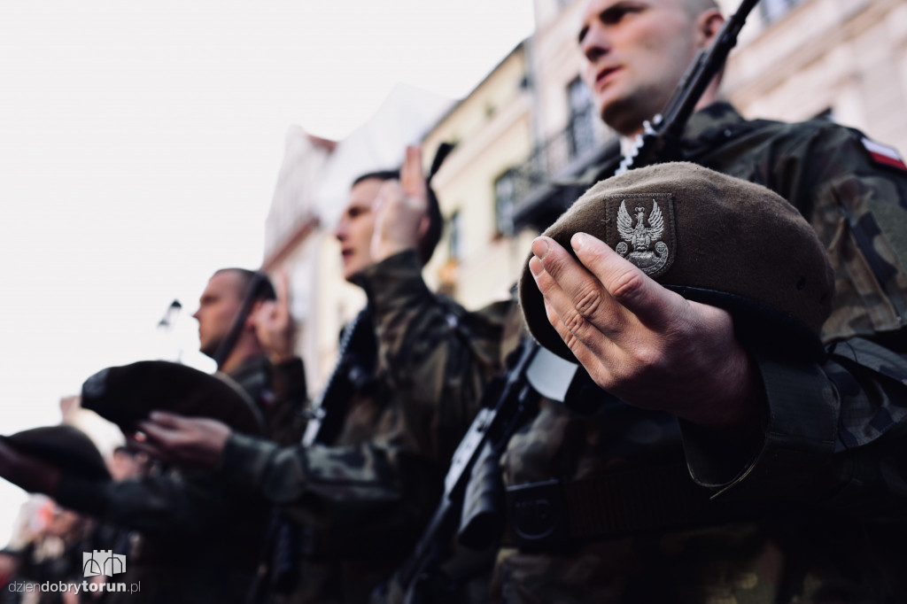 Przysięga wojskowa w Toruniu