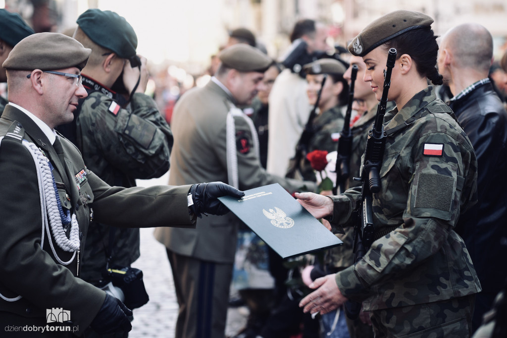 Przysięga wojskowa w Toruniu