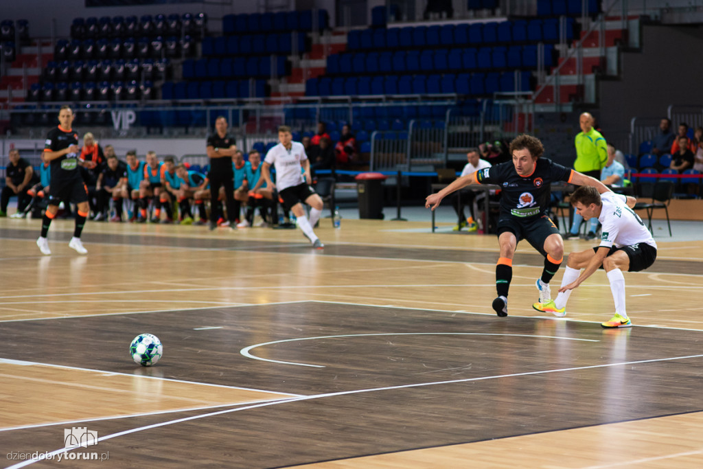 Football Club Toruń- Clearex Chorzów