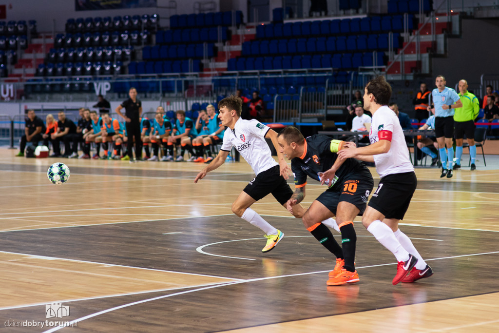 Football Club Toruń- Clearex Chorzów