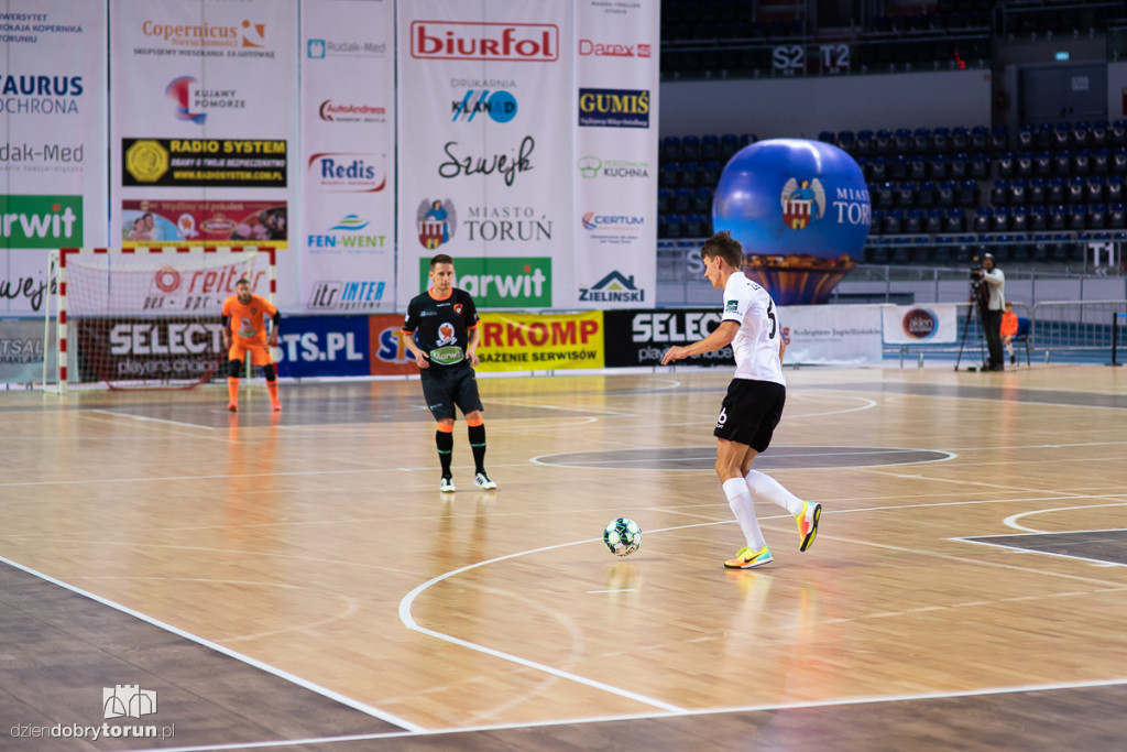 Football Club Toruń- Clearex Chorzów