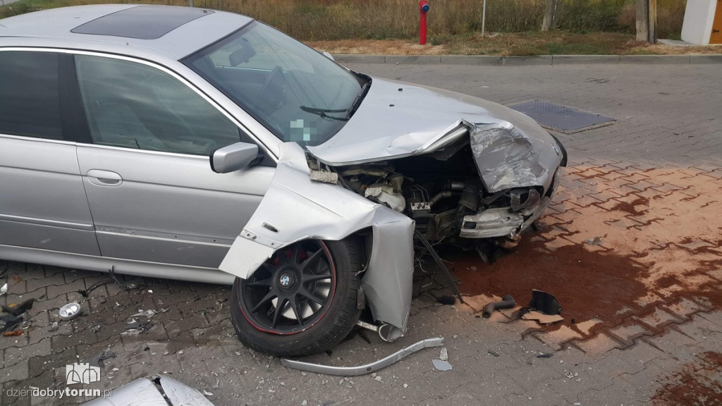 Po pijaku uderzył w latarnię