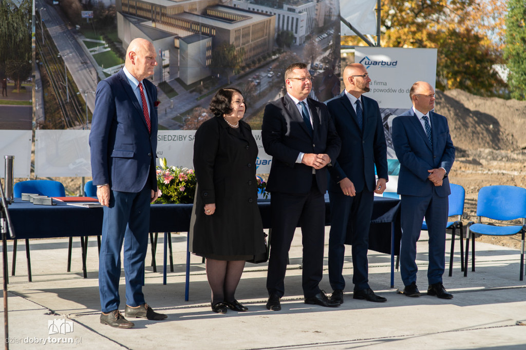 Akt erekcyjny - nowy budynek sądu
