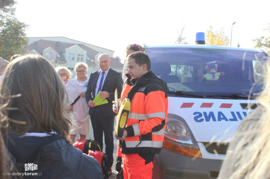 Rozbłyśnij odblaskiem na drodze