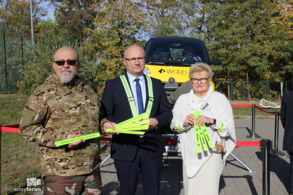 Rozbłyśnij odblaskiem na drodze