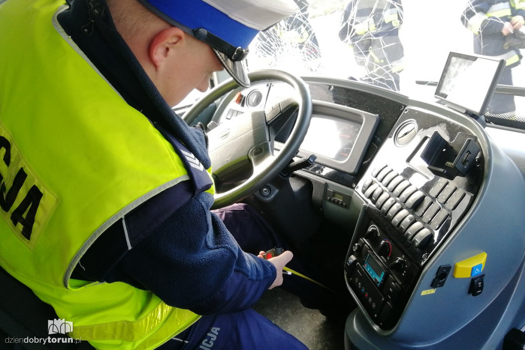 Groźny wypadek autobusu