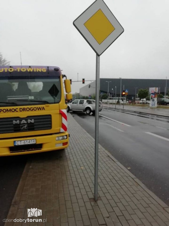 Kolizyjny czwartek na drogach