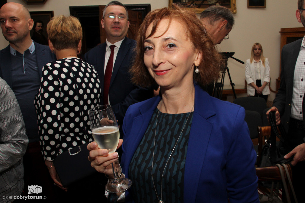 Wręczenie zaświadczeń nowym radnym
