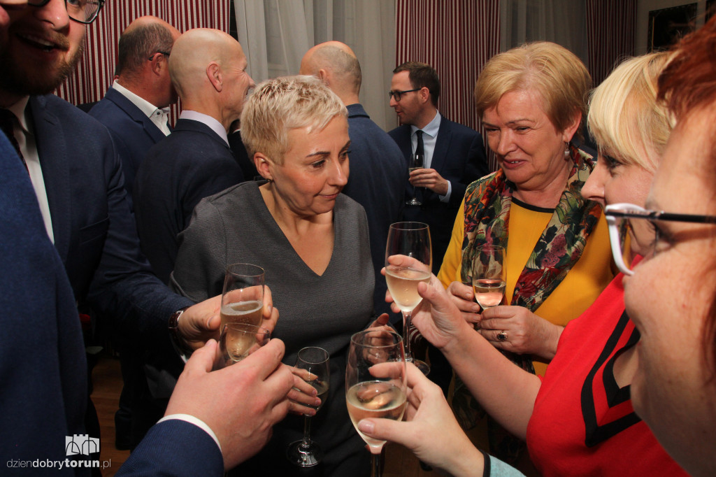 Wręczenie zaświadczeń nowym radnym