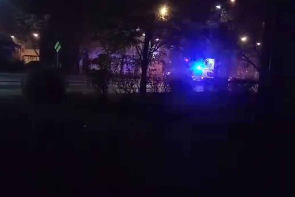 Kolizja dwóch aut przy Reja/Broniewskiego