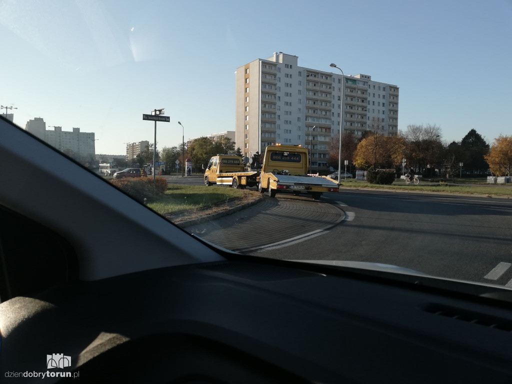 Kolizja na osiedlu na Skarpie